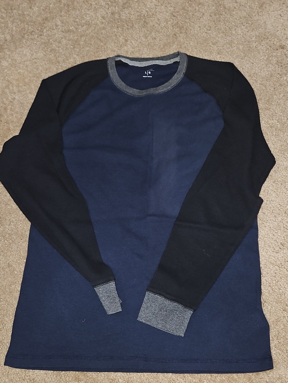 Old Navy Navy and Gray Thermal Long Sleeve Top
